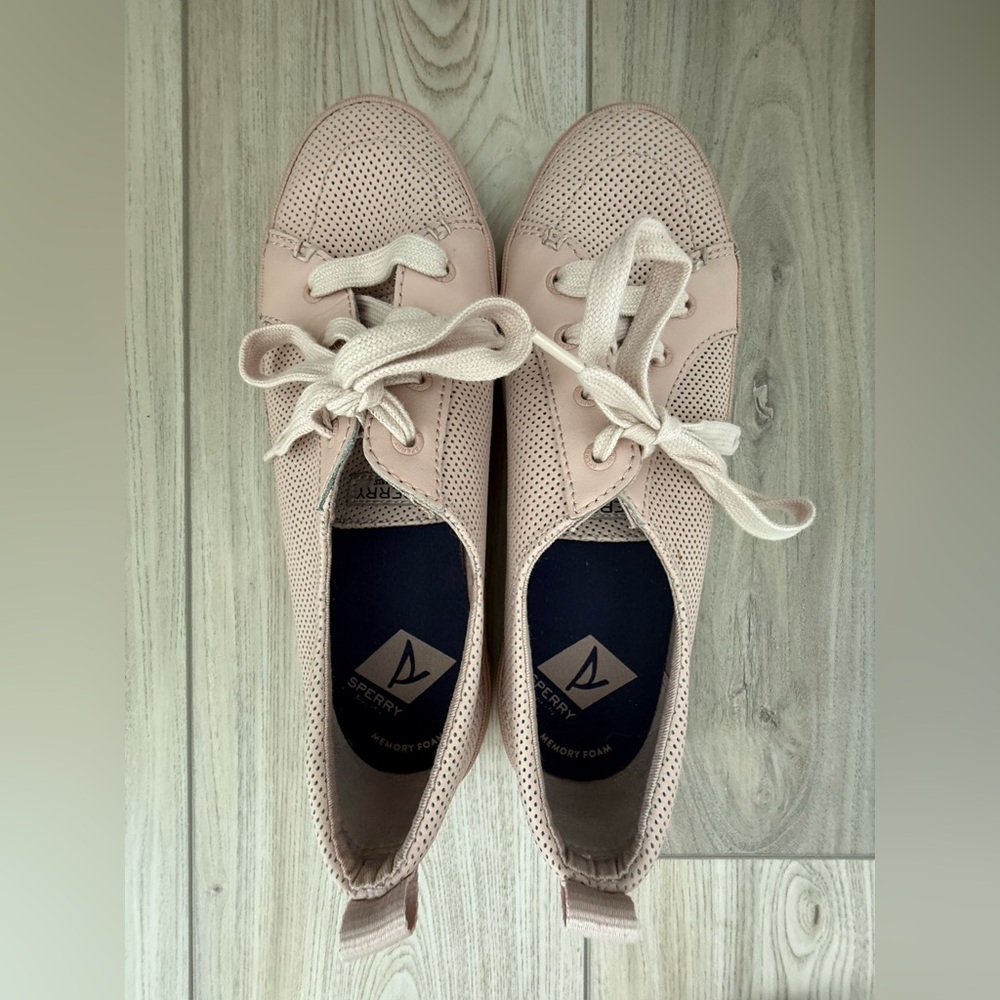 Sperry Women's Blush Perforated Sneakers